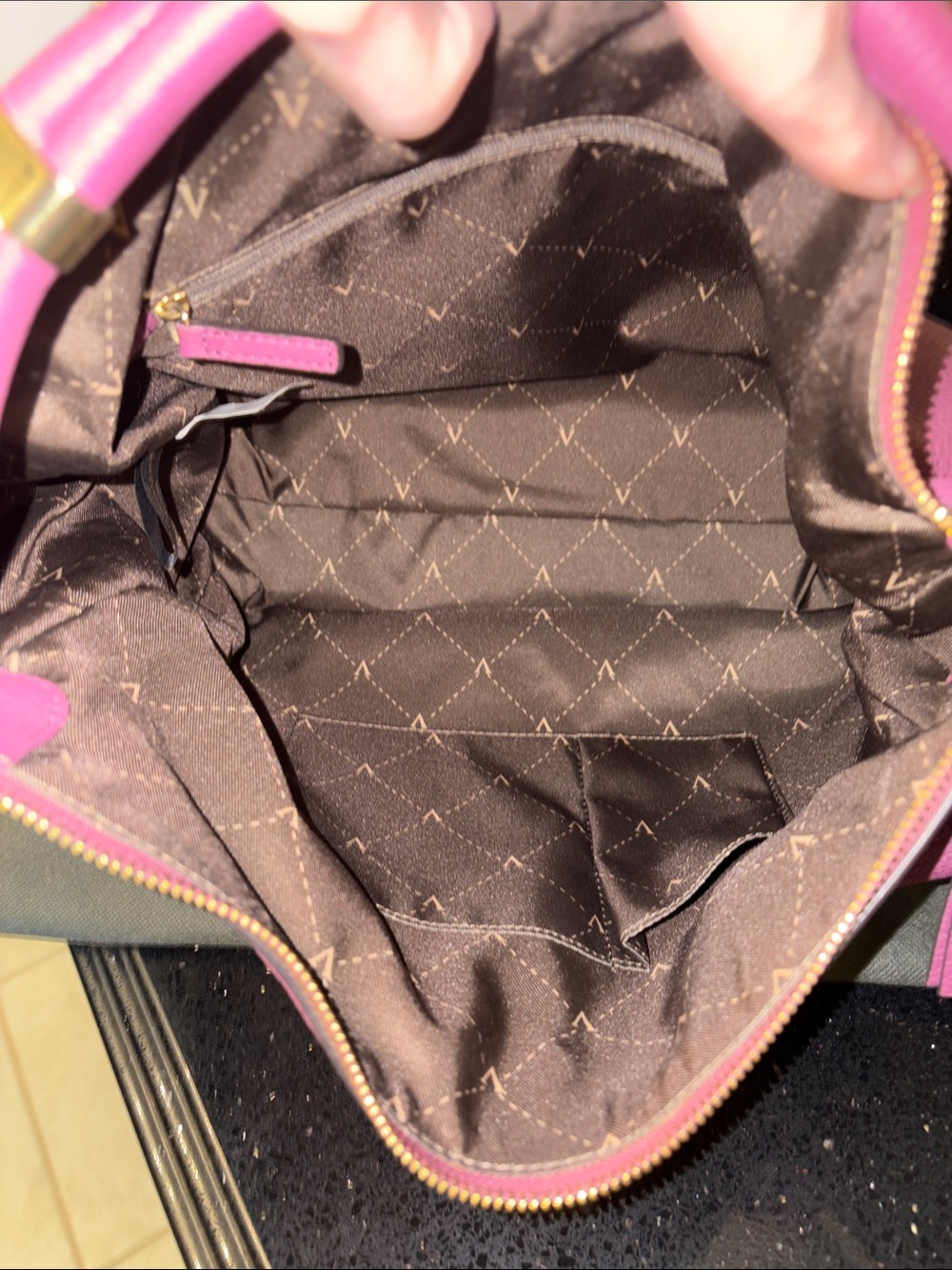 Vince Camuto Fig Jam Pink Pebbled Leather Goldtone Zip Hobo Shoulder Purse Bag - Picture 7 of 16